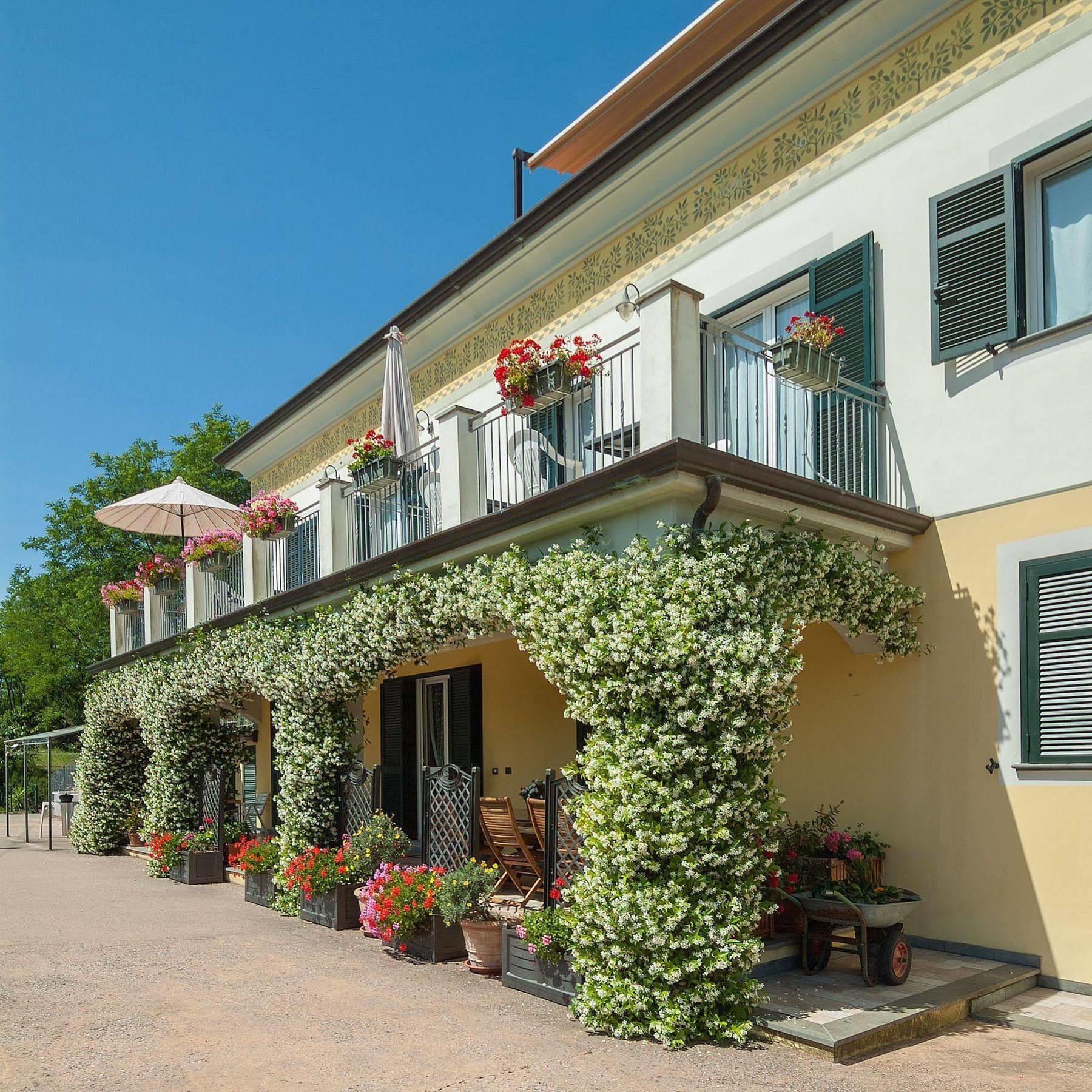 Gli Ulivi Di Montalbano Alloggio per agriturismo La Spezia